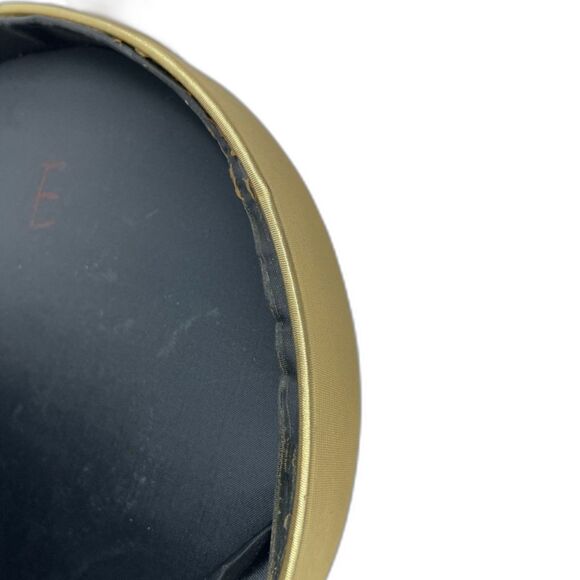 VINTAGE GIORGIO BEVERLY HILLS GOLD ROUND CLUTCH PURSE WITH SNAP CLOSURE - Picture 11 of 11